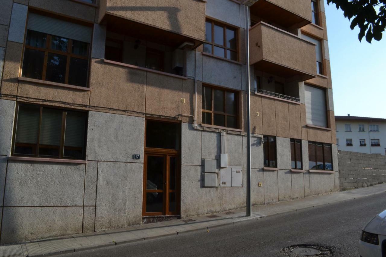 Apartamento Puerta Del Pirineo Sabiñánigo Exterior foto